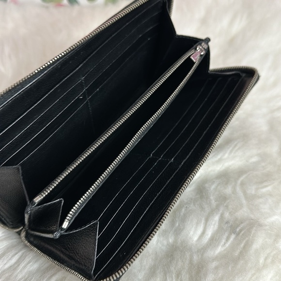 💯Authentic Balenciaga Black Leather Wallet🍀 - Picture 10 of 16